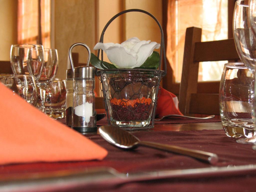 Hotel Restaurant De L'Abbaye Clairvaux Buitenkant foto